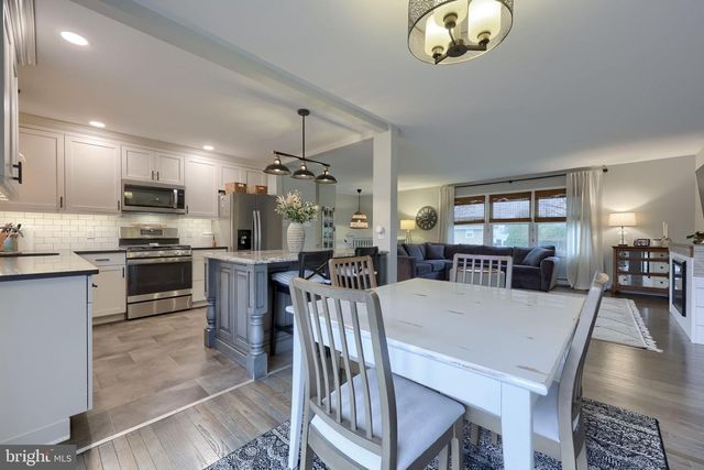 204 WILSHIRE BLVD, Reading, PA 19608