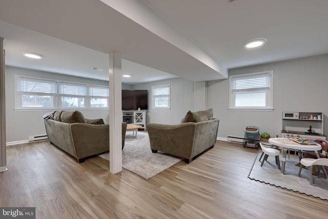 204 WILSHIRE BLVD, Reading, PA 19608