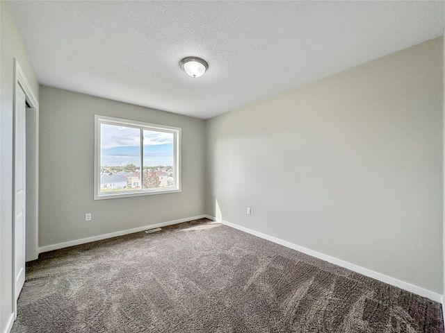 7000 Lake Ridge Avenue 2, Des Moines, IA 50320