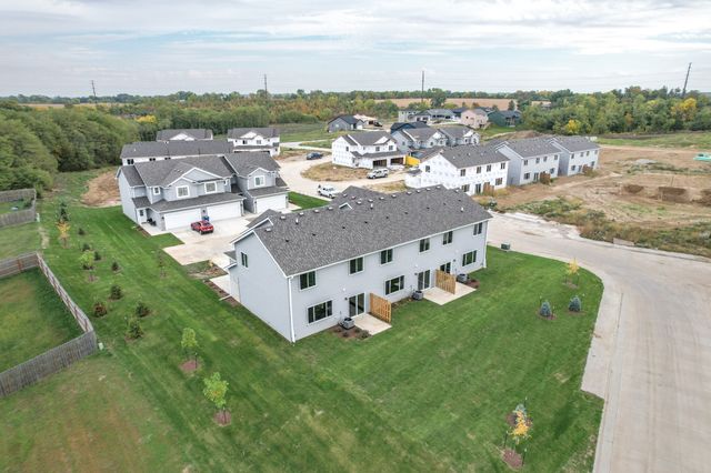 7000 Lake Ridge Avenue 2, Des Moines, IA 50320