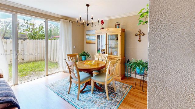 2884 SE 2nd Dr 7, Homestead, FL 33033