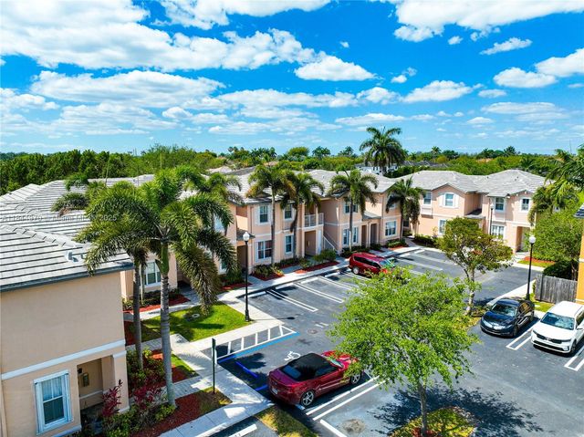 2884 SE 2nd Dr 7, Homestead, FL 33033