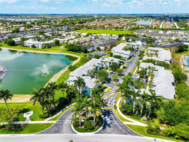 2884 SE 2nd Dr 7, Homestead, FL 33033