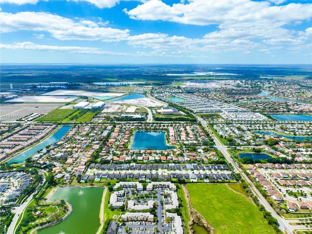 2884 SE 2nd Dr 7, Homestead, FL 33033