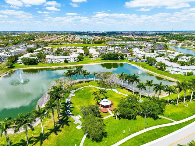 2884 SE 2nd Dr 7, Homestead, FL 33033