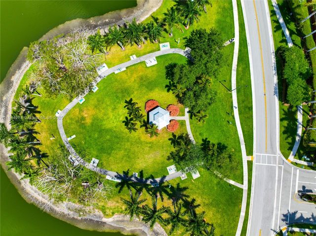 2884 SE 2nd Dr 7, Homestead, FL 33033