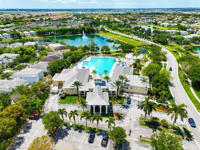 2884 SE 2nd Dr 7, Homestead, FL 33033