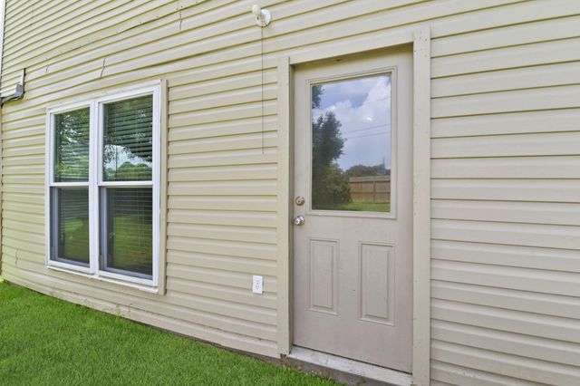 3863 Pecan Circle, La Porte, TX 77571