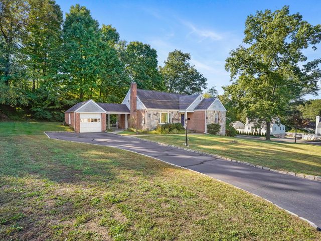 4 Senga Road, Norwalk, CT 06854