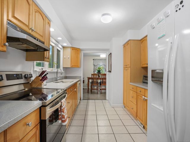 4 Senga Road, Norwalk, CT 06854