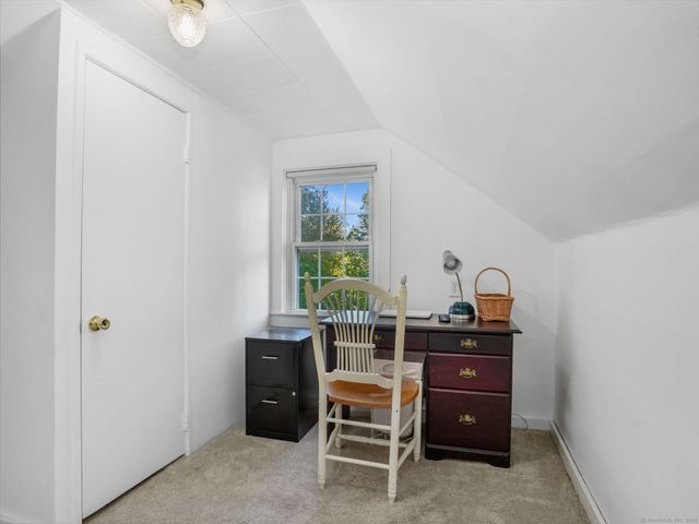 4 Senga Road, Norwalk, CT 06854