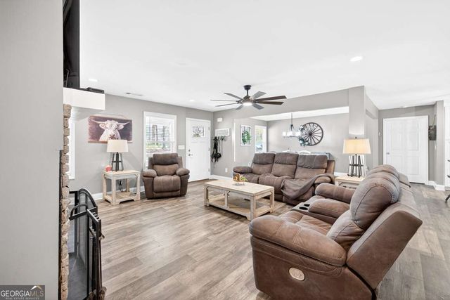 2361 County Line Road, Mansfield, GA 30055