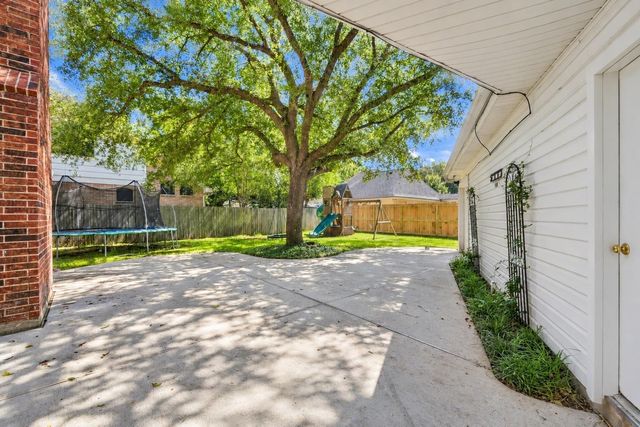 1207 Plantation Drive, Richmond, TX 77406