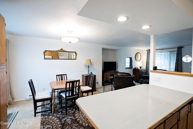 1612 E 2nd AVE, Post Falls, ID 83854