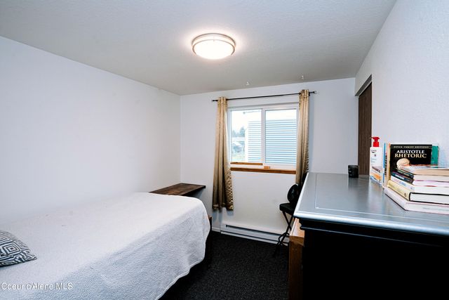 1612 E 2nd AVE, Post Falls, ID 83854