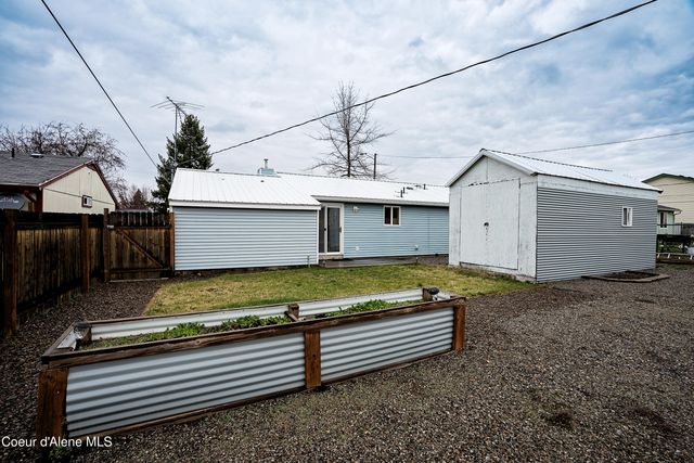 1612 E 2nd AVE, Post Falls, ID 83854