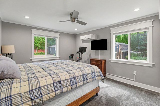 5675 Carlburt Street, West Bloomfield, MI 48322