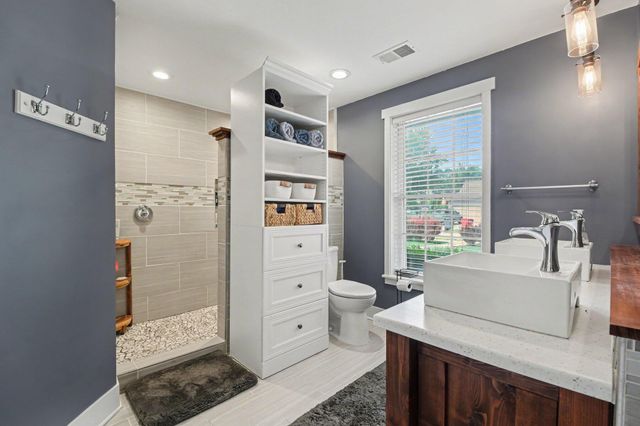 5675 Carlburt Street, West Bloomfield, MI 48322