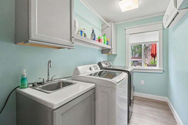 5675 Carlburt Street, West Bloomfield, MI 48322