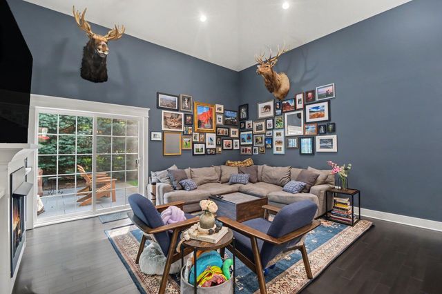 5675 Carlburt Street, West Bloomfield, MI 48322