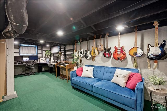 5639 Lansdowne Avenue, St Louis, MO 63109