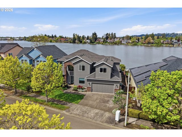 21157 Ne SHORE Dr, Fairview, OR 97024