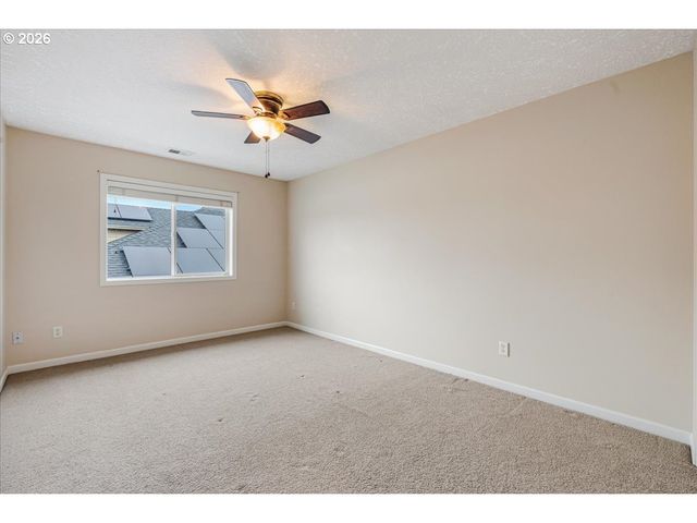 21157 Ne SHORE Dr, Fairview, OR 97024