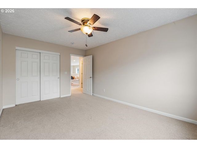 21157 Ne SHORE Dr, Fairview, OR 97024