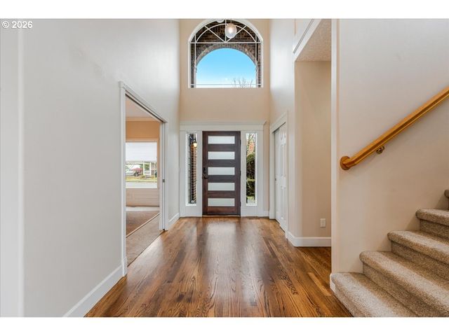 21157 Ne SHORE Dr, Fairview, OR 97024