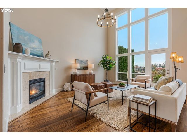 21157 Ne SHORE Dr, Fairview, OR 97024