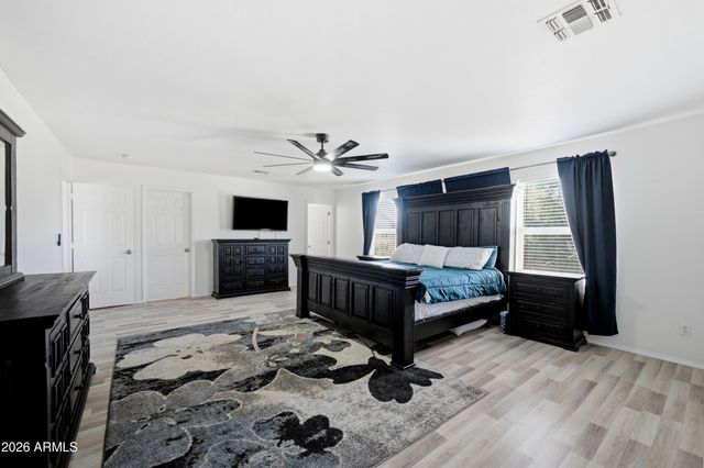 8212 E PERALTA Avenue, Mesa, AZ 85212