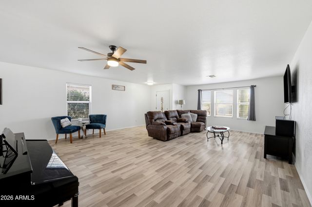 8212 E PERALTA Avenue, Mesa, AZ 85212