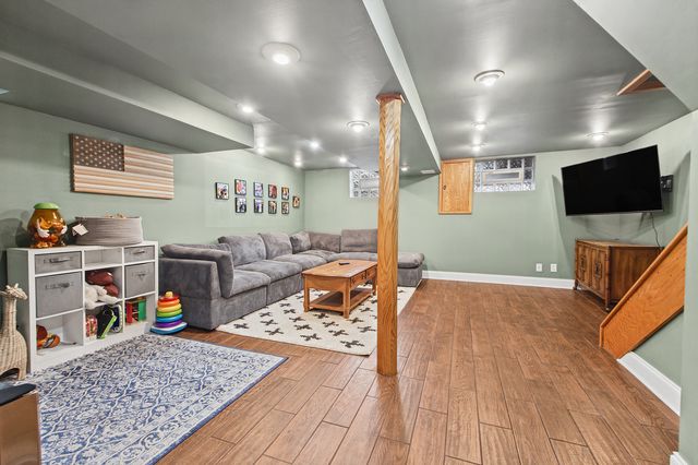 11151 S Spaulding Avenue, Chicago, IL 60655