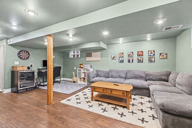 11151 S Spaulding Avenue, Chicago, IL 60655