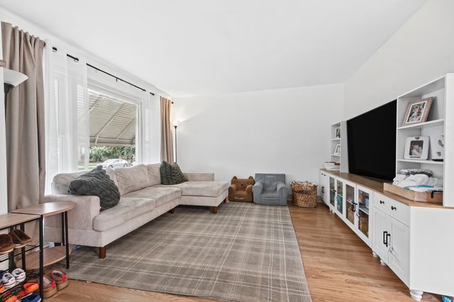 11151 S Spaulding Avenue, Chicago, IL 60655