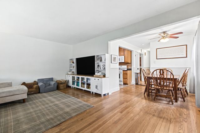11151 S Spaulding Avenue, Chicago, IL 60655
