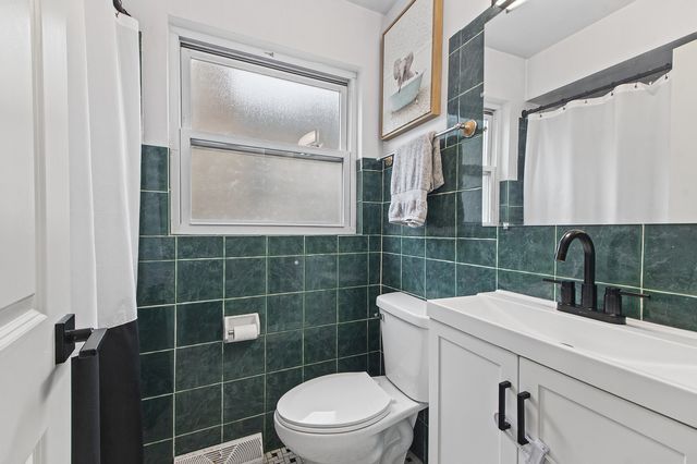 11151 S Spaulding Avenue, Chicago, IL 60655