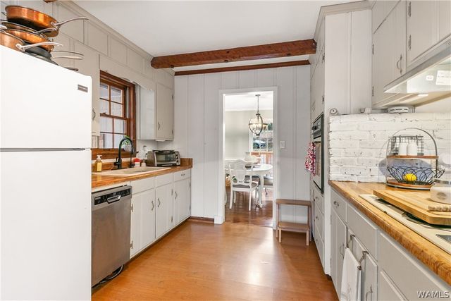 5407 Fall Creek, Northport, AL 35473