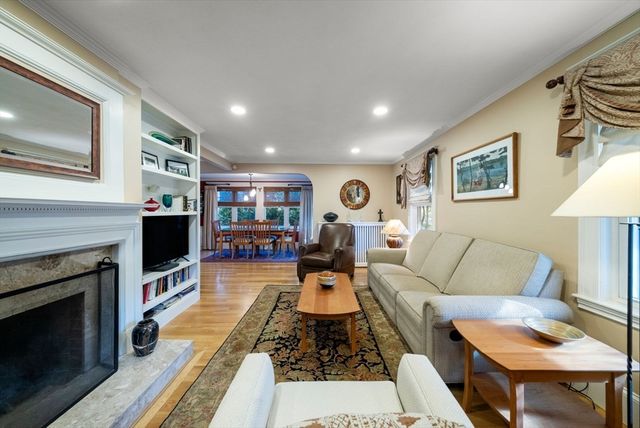 94 Grafton Ave, Milton, MA 02186