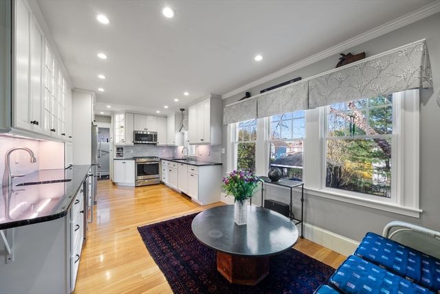 94 Grafton Ave, Milton, MA 02186