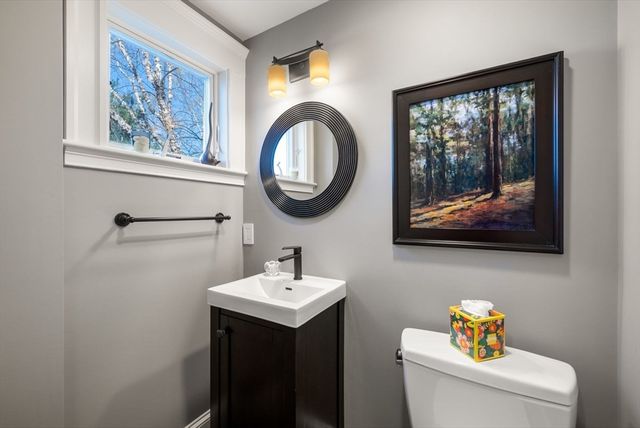94 Grafton Ave, Milton, MA 02186