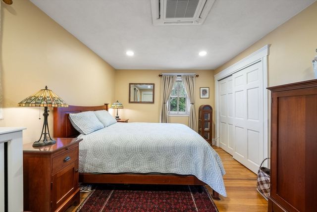 94 Grafton Ave, Milton, MA 02186