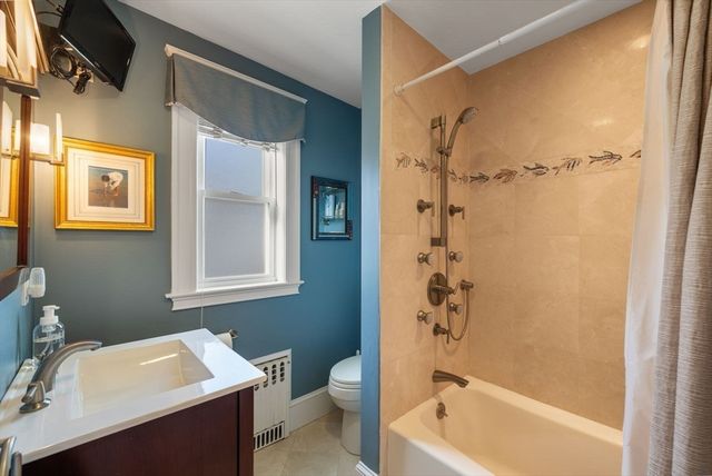 94 Grafton Ave, Milton, MA 02186