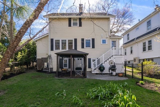 94 Grafton Ave, Milton, MA 02186