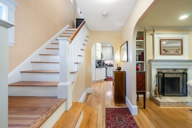 94 Grafton Ave, Milton, MA 02186