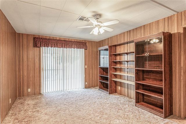 1255 W Johnston, Hemet, CA 92543