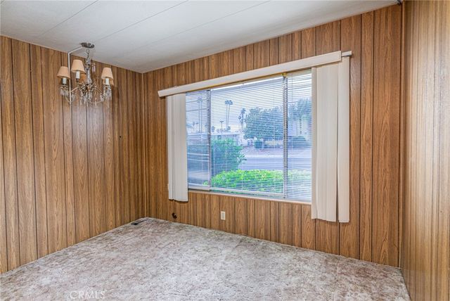 1255 W Johnston, Hemet, CA 92543