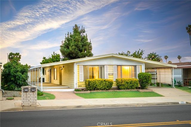 1255 W Johnston, Hemet, CA 92543