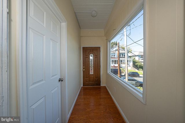 33 N MILLBOURNE AVE, Upper Darby, PA 19082