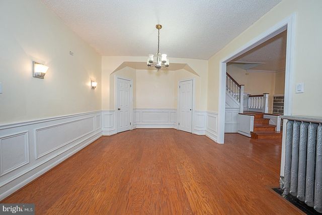 33 N MILLBOURNE AVE, Upper Darby, PA 19082